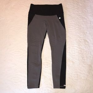 Athleta black/mauve workout leggings